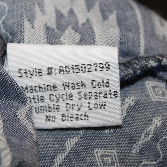 Adiktd Embroidered Western Pearl Snap Shirt Size Small - Picture 5 of 12